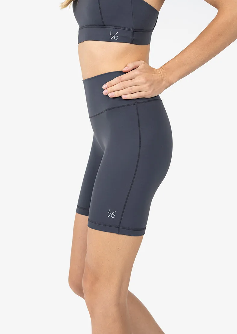 Elevate Life Cycle Short Graphite