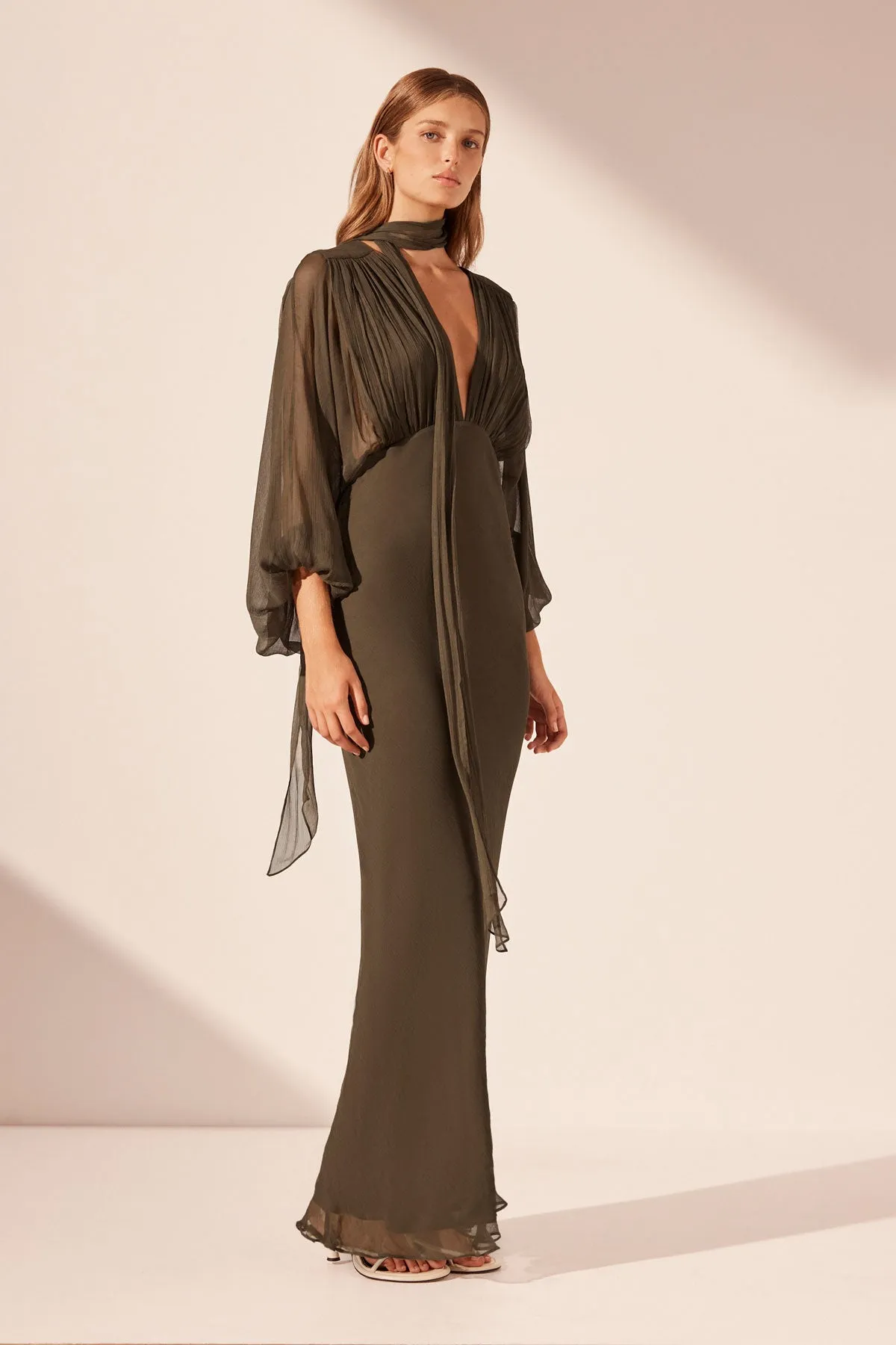 ODEN PLUNGE BALLOON SLEEVE MAXI DRESS - OLIVE