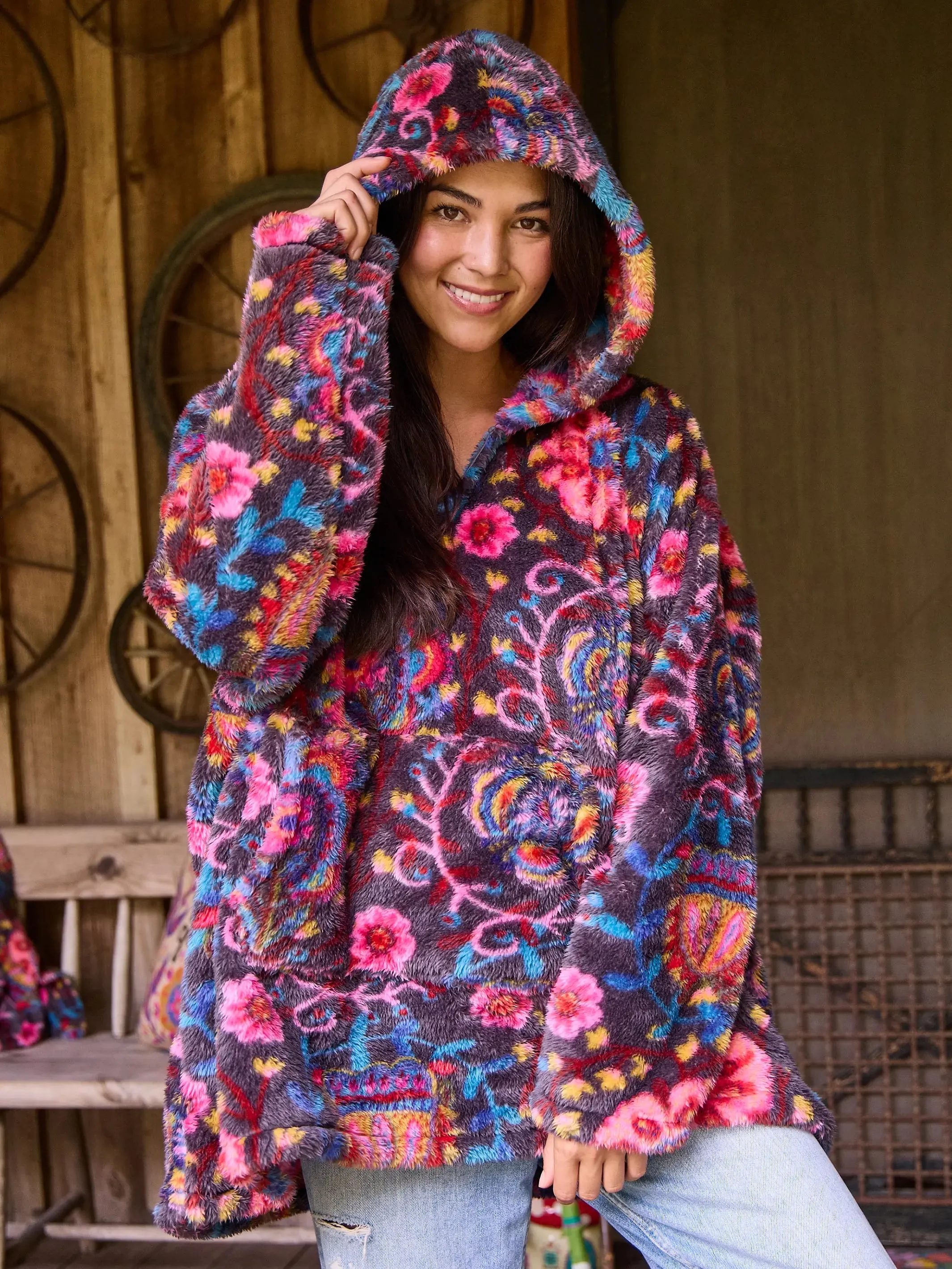 Oversized Blanket Hoodie - Black Printed Folk Circles