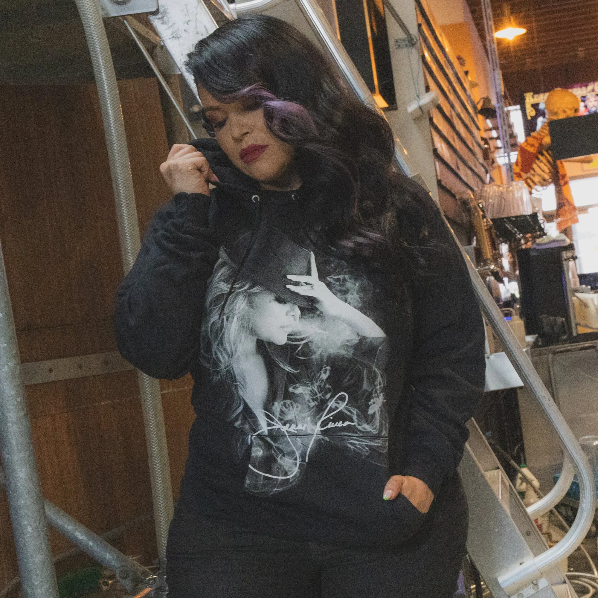 Patrona Pullover Hoodie