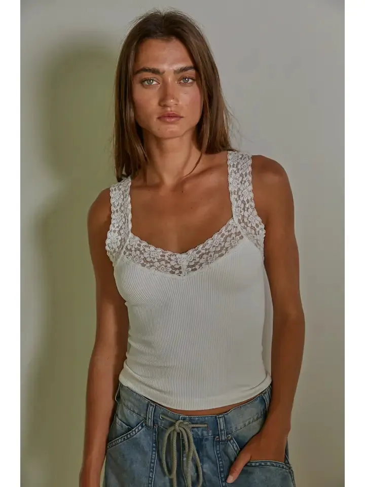 RIBBED TANK TOP W/ LACE TRIM